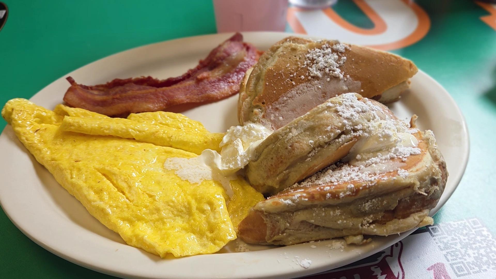 Uncle Loui's Cafe